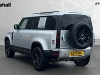 Used Land Rover Defender SE 249 HP (183 kW) 2023 Metallic  hakuba silver SUV