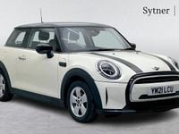 Used Mini Cooper Classic 134 HP (98 kW) 2021 White Hatchback