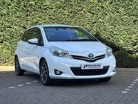 Used Toyota Yaris Edition 69 HP (50 kW) 2012 White Hatchback