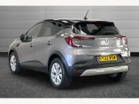 Usado Renault Captur Iconic 91 CV (66 kW) 2022 Gris SUV