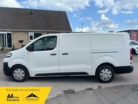 Used Vauxhall Vivaro S 150 HP (110 kW) 2020 White MPV