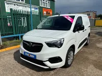 Used Vauxhall Combo Sportive 100 HP (73 kW) 2020 White MPV