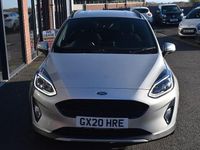Usado Ford Fiesta Active 95 HP (69 kW) 2020 Prateado Citadino