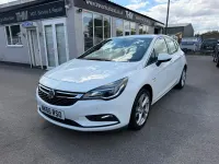Used Vauxhall Astra SRi 2016 White Hatchback