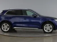 Used Audi Q5 S-Line 261 HP (191 kW) 2023 Blue SUV