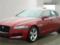 Begagnad Jaguar XF Portfolio 180 HK (132 kW) 2016 Röd Sedan