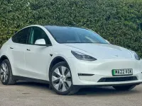 Używany Tesla Model Y Long Range AWD 286 kW (389 KM) 2025 SUV