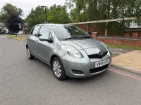 Used Toyota Yaris 90 HP (66 kW) 2009 Silver Hatchback