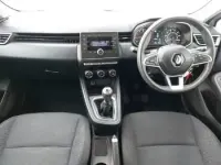 Used Renault Clio Play 72 HP (52 kW) 2020 White Hatchback