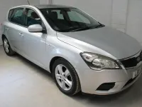 Used Kia Ceed 89 HP (65 kW) 2011 Silver Hatchback
