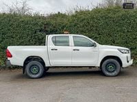 Used Toyota HiLux Active 150 HP (110 kW) 2021 White Pickup