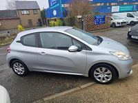 Second-hand Peugeot 208 Access 2012 Argintiu Hatchback