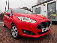 Used Ford Fiesta Titanium 75 HP (55 kW) 2016 Red Hatchback