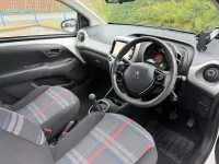 Used Peugeot 108 Active 68 HP (50 kW) 2015 White Hatchback