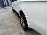 Used Mitsubishi L200 178 HP (130 kW) 2015 White Pickup