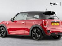Used Mini Cooper Hatch 134 HP (98 kW) 2018 Red Hatchback