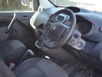 Usado Renault Kangoo Business 90 CV (66 kW) 2019 Rojo Monovolumen