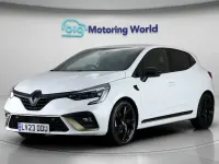 Used Renault Clio Engineered 145 HP (106 kW) 2023 White Hatchback