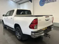 Used Toyota HiLux 150 HP (110 kW) 2021 White Pickup