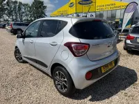Gebraucht Hyundai i10 Premium 66 PS (48 kW) 2018 Grau Kleinwagen