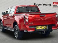 Used Isuzu D-Max 163 HP (119 kW) 2025 Orange Pickup