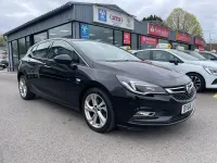Used Vauxhall Astra SRi 200 HP (147 kW) 2018 Black Hatchback