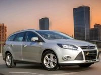 Używany Ford Focus Titanium 2012 Srebrny Kombi
