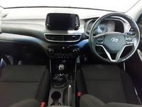 Used Hyundai Tucson SE 132 HP (97 kW) 2018 Red SUV