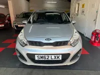 Used Kia Rio 84 HP (61 kW) 2013 Silver Hatchback
