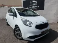 Used Kia Venga 125 HP (91 kW) 2015 White Hatchback