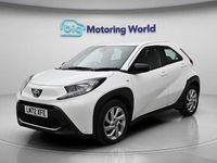 Used Toyota Aygo X PURE 72 HP (52 kW) 2022 White SUV