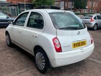 Usado Nissan Micra SE 88 HP (64 kW) 2006 Branco Citadino