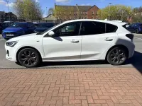 Usado Ford Focus ST-Line 2023 Blanco Utilitario