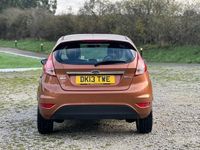 Used Ford Fiesta Zetec 80 HP (58 kW) 2013 Yellow Hatchback