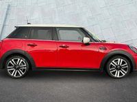Used Mini Cooper Exclusive 134 HP (98 kW) 2022 Red Hatchback