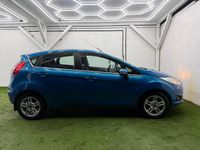 Used Ford Fiesta Zetec 125 HP (91 kW) 2013 Blue Hatchback