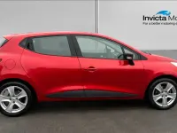 Used Renault Clio Play 75 HP (55 kW) 2015 Red Hatchback