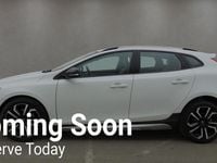 Usado Volvo V40 CC Pro 152 HP (111 kW) 2018 Carrinha