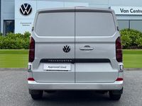 Usado VW Transporter Pro 110 HP (80 kW) 2025 Cinzento Van