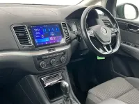 Usado VW Sharan SE 150 HP (110 kW) 2017 Cinzento Monovolume