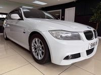 Used BMW 318 Sport Line 2011 White Estate