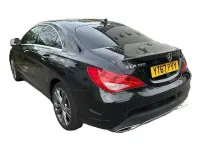 Usado Mercedes CLA180 122 HP (89 kW) 2017 Preto Sedan