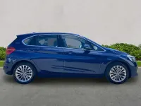 Begagnad BMW 225 Luxury Line 221 HK (162 kW) 2018 Blå Minibuss