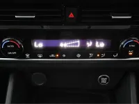 Used Nissan Qashqai Acenta Premium 140 HP (102 kW) 2023 Red SUV