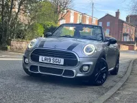 Begagnad Mini Cooper Cabriolet Sport 136 HK (100 kW) 2019 Silver Cab