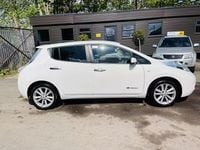 Begagnad Nissan Leaf Acenta 80 kW (109 HK) 2017 Vit Halvkombi
