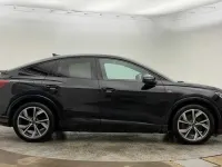 Gebraucht Audi Q4 e-tron Black Edition 219 kW (299 PS) 2022 Schwarz SUV