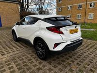 Used Toyota C-HR 122 HP (89 kW) 2020 White SUV