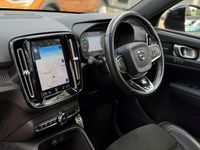 Used Volvo XC40 R-Design Pro 247 HP (181 kW) 2019 Red SUV