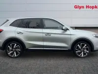 Usado MG ZS Trophy 2025 Prateado Citadino